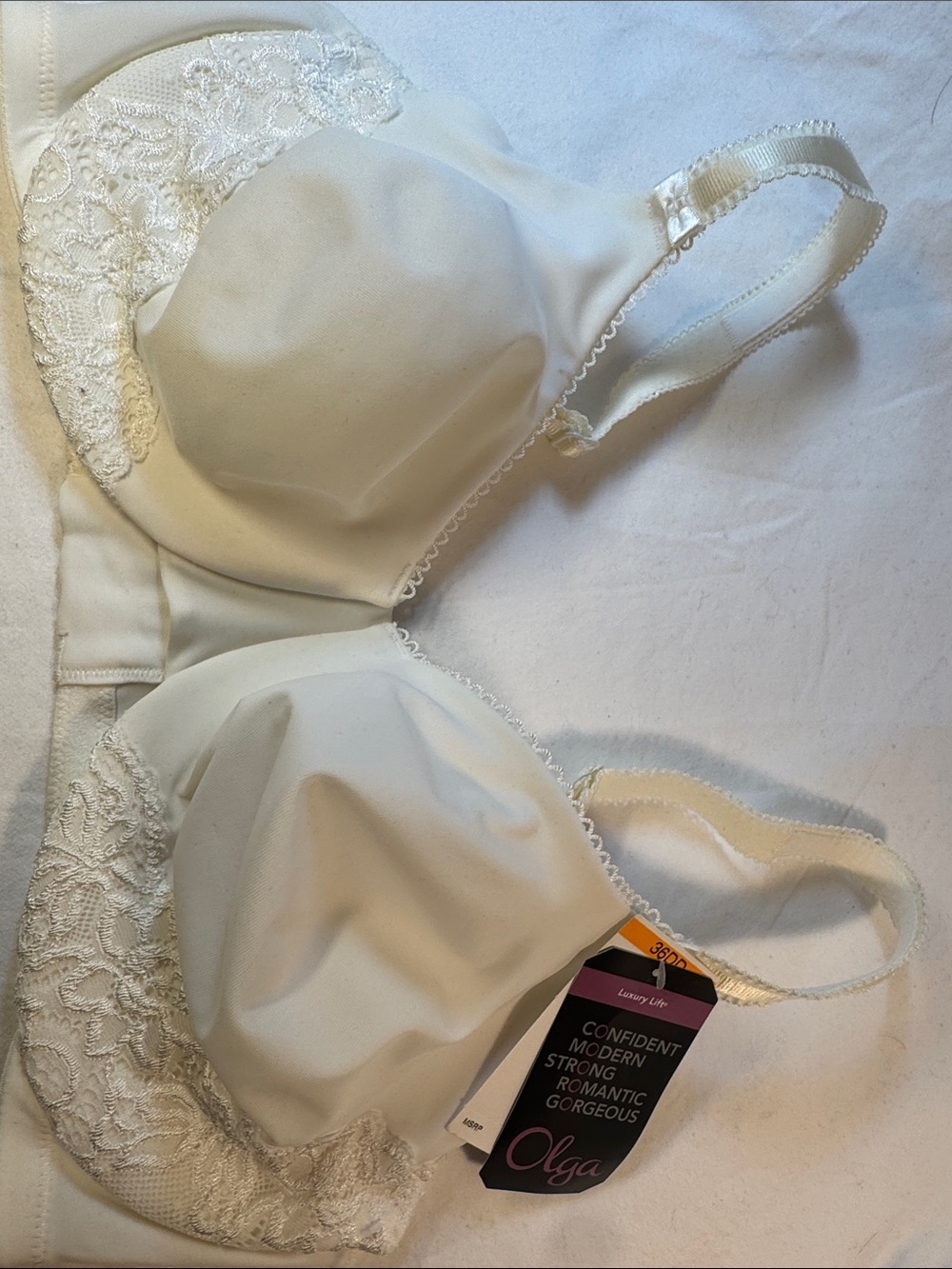 Olga Cream Lace-Trim Full Coverage Bra